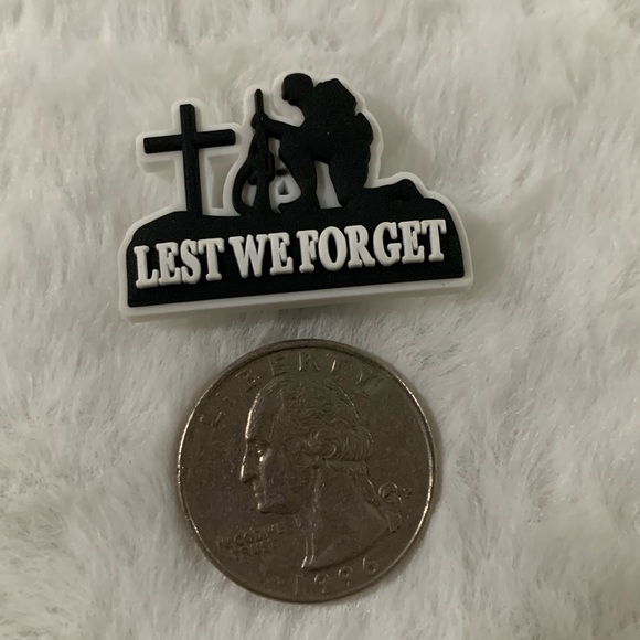 New Croc charm - Picture 2 of 2